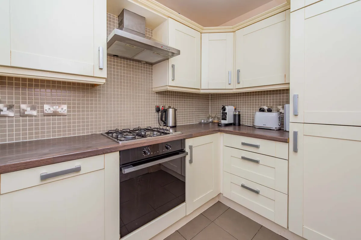 Willenhall, WV13, photo 4