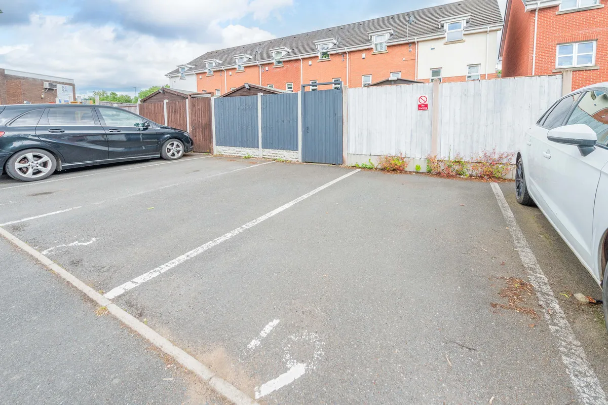Willenhall, WV13, photo 22