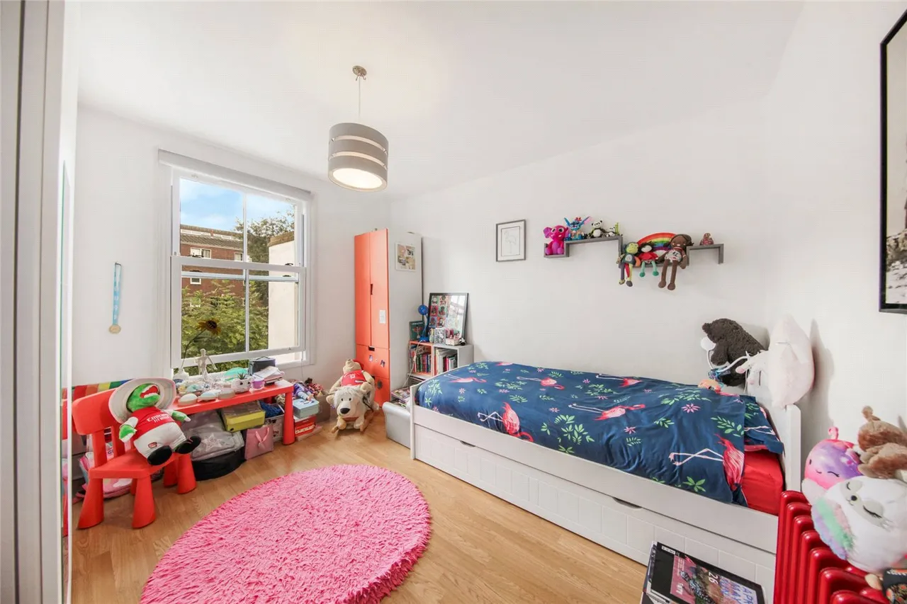 Calverley Grove, London, N19, photo 12