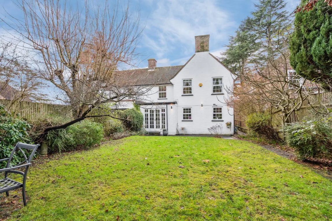 Evelyn Drive, Hatch End, HA5, photo 16