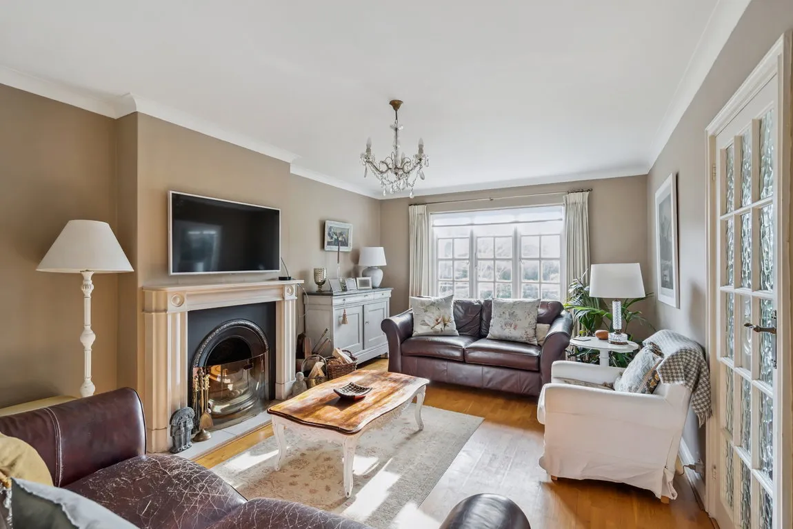 Evelyn Drive, Hatch End, HA5, photo 3
