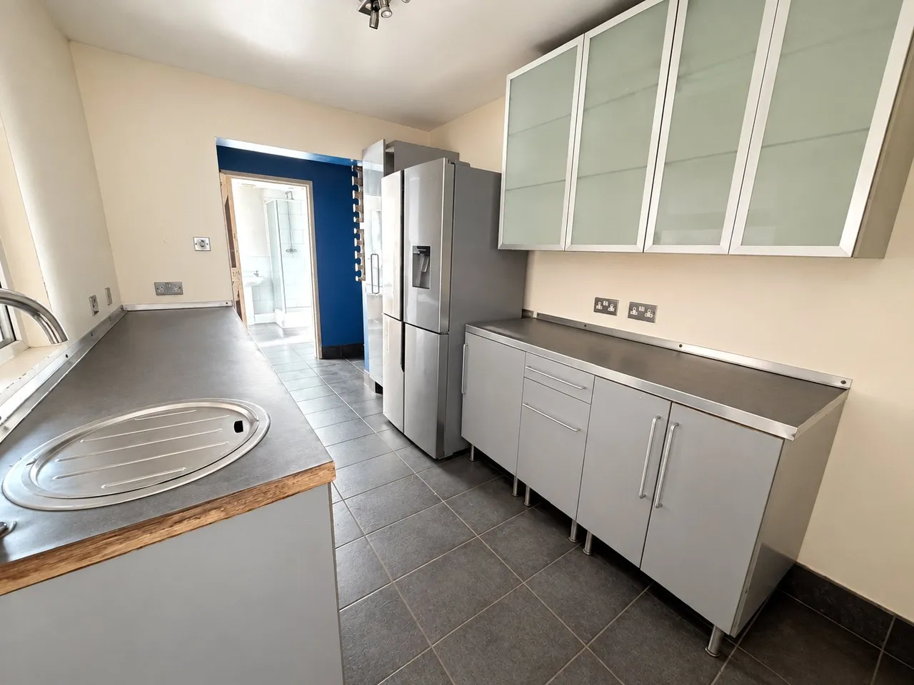Sherwoods Lane, Liverpool, L10, photo 6