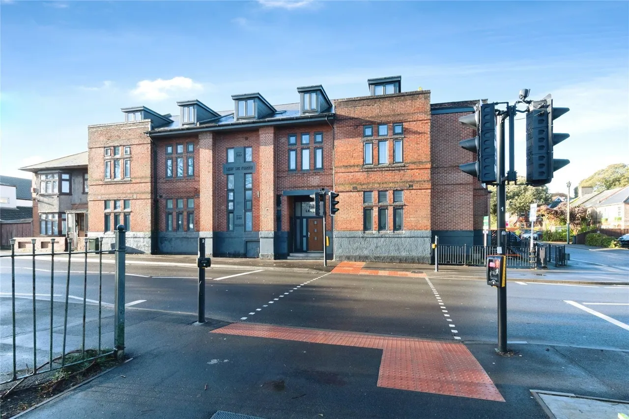 2 bed flat for sale, Ashley Road, Bournemouth, BH1