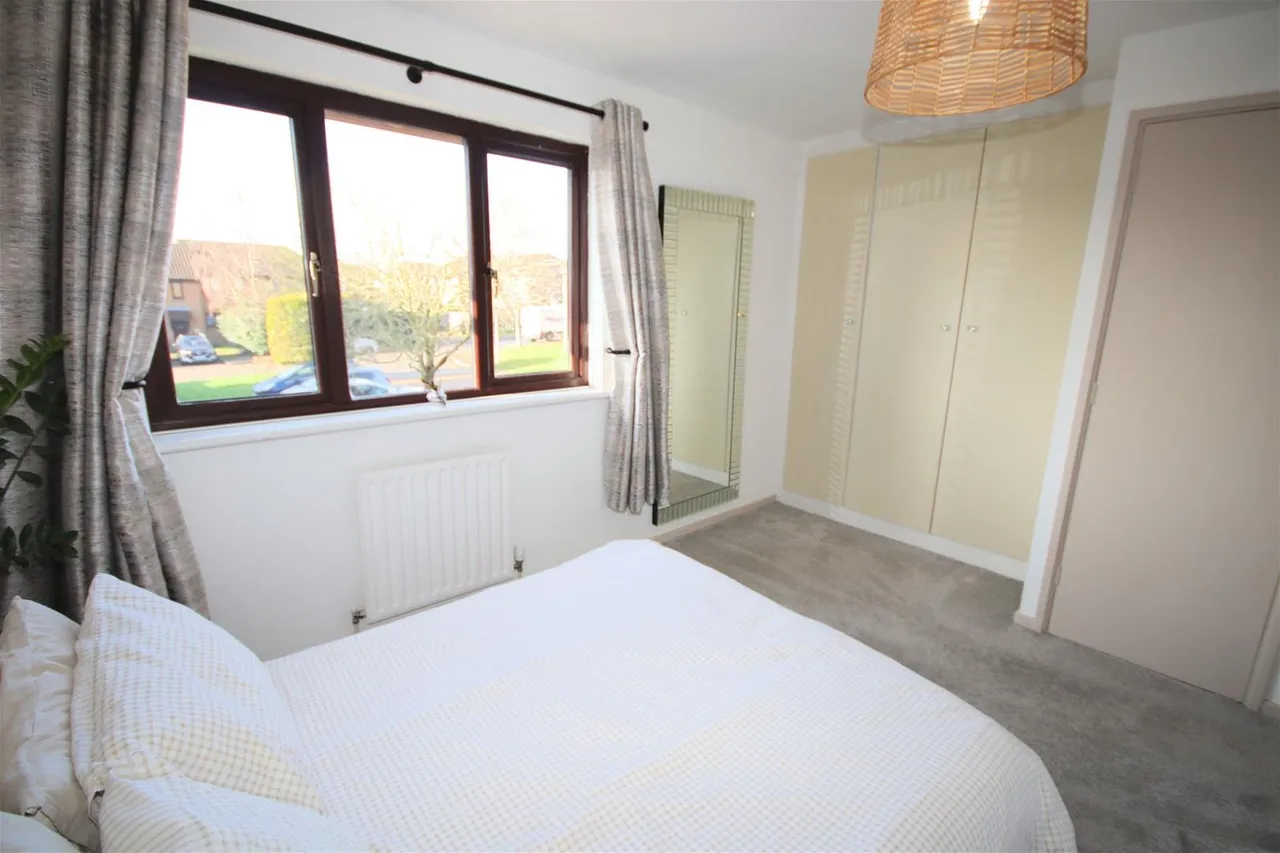 Bryant Way, Toddington, Bedfordhire LU5 6EX, photo 14