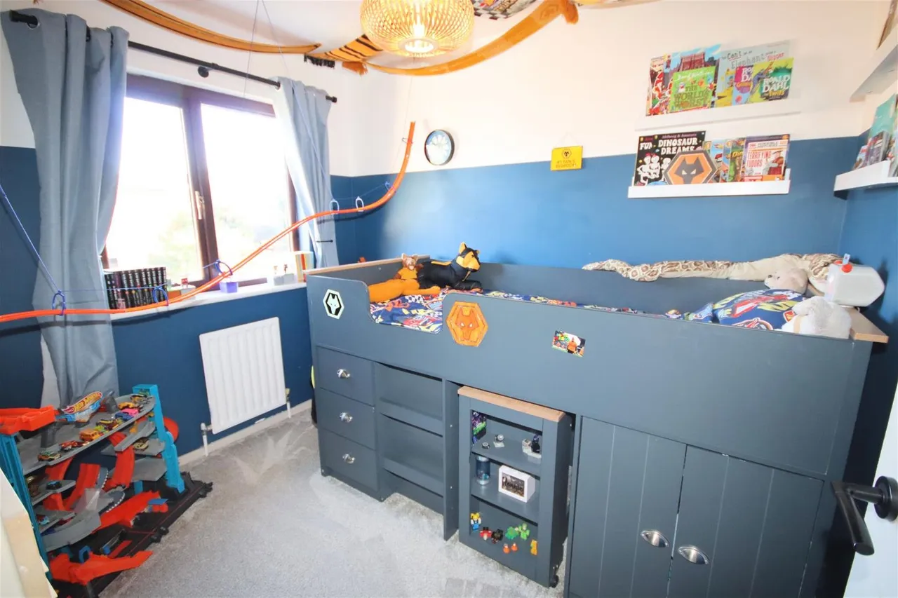 Bryant Way, Toddington, Bedfordhire LU5 6EX, photo 15