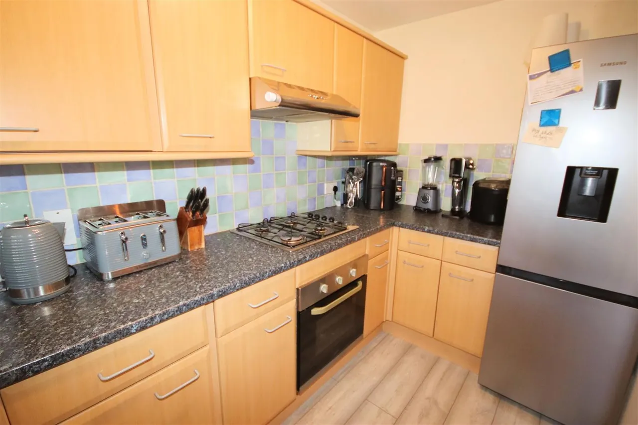 Bryant Way, Toddington, Bedfordhire LU5 6EX, photo 9