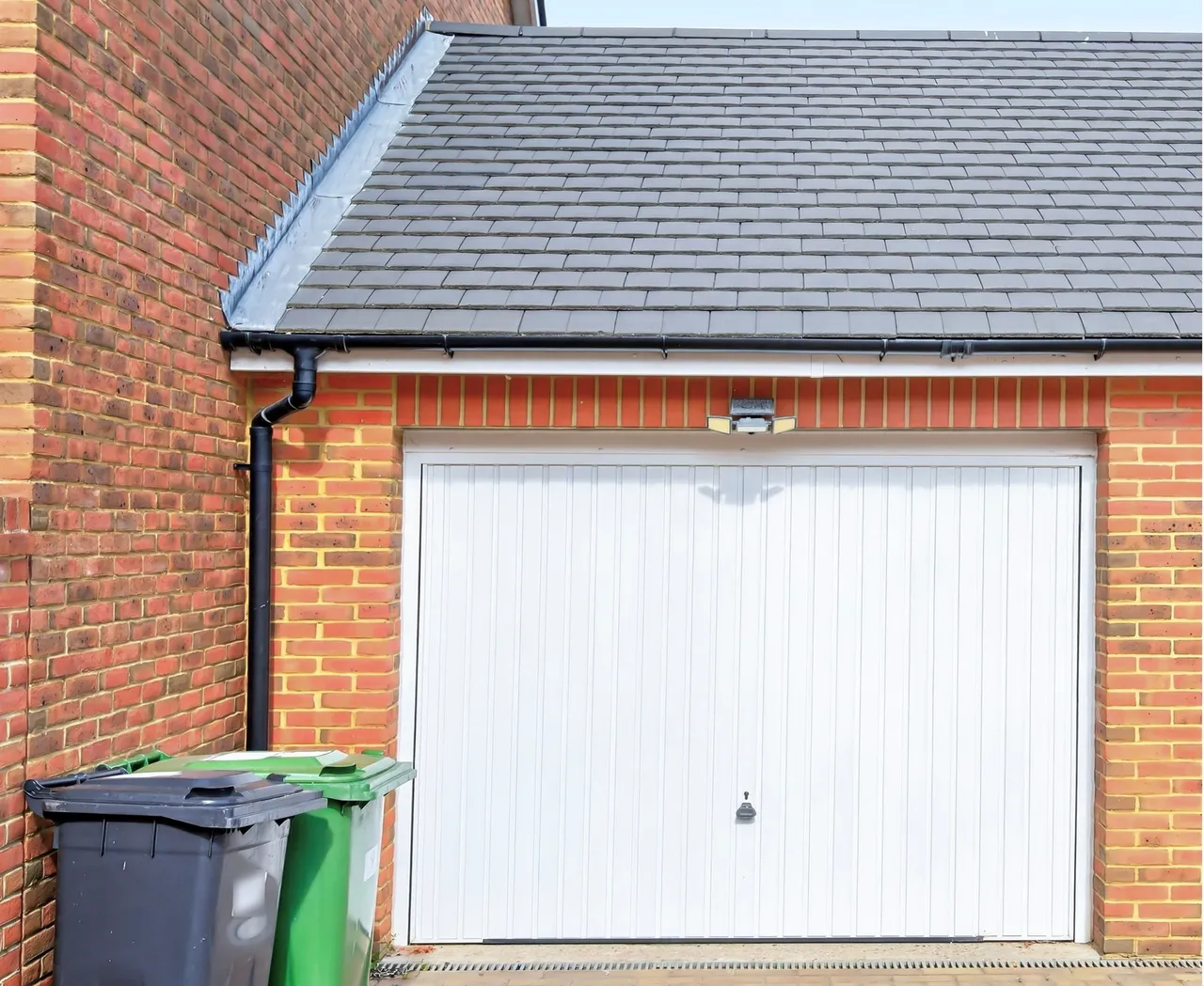 Scotts Farm Road, Epsom, photo 10