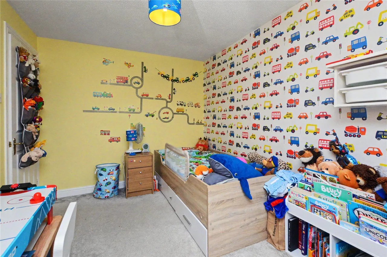 Ascot Gardens, Leeds, LS10, photo 7