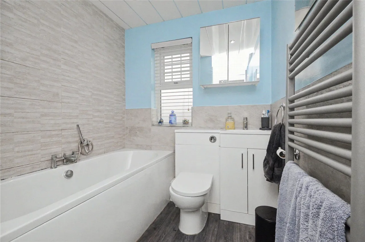 Ascot Gardens, Leeds, LS10, photo 9