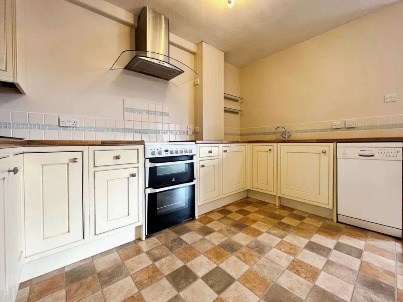 Priory Street, Ware, SG12, photo 15