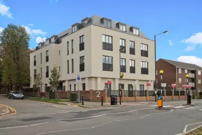 Ionic Apartments, London