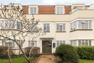 Twyford Court, London