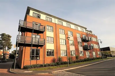 Wallis Square, Farnborough, GU14