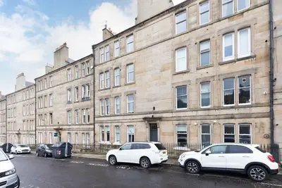 Comely Bank Row, Stockbridge, EH4