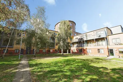 St. Peters Gardens, London, SE13