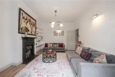 Dean Road, London, NW2