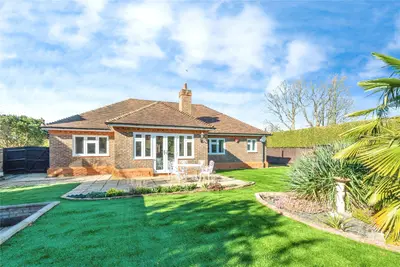 Murrells Walk, Great Bookham, KT23