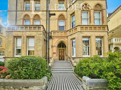 Third Avenue, Hove, BN3