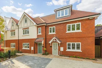 Queens Road, Weybridge, KT13