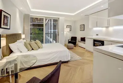 190 Strand, London, WC2R