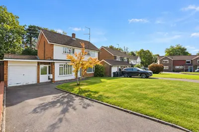Newlands Park, Copthorne, RH10