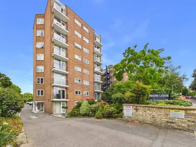 Priors Lodge, Richmond Hill, TW10