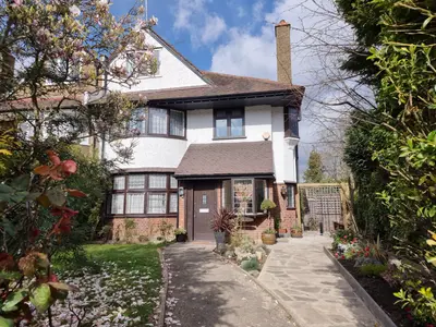 Great North Road, Highgate, N6 4LU