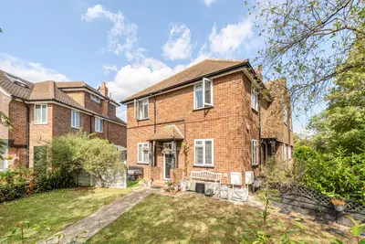 Ickenham Road, Ruislip, HA4
