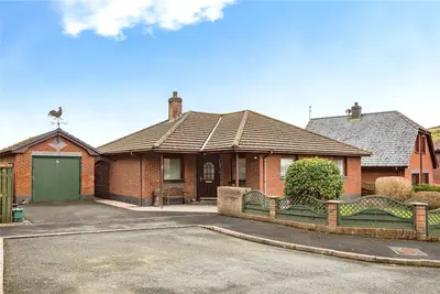 Clos Allt Fach, Llanrhystud, SY23