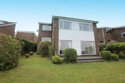 Frobisher Avenue, Portishead, BS20