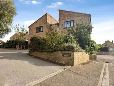Dovedale Close, Harefield, UB9