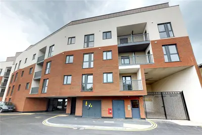 Lyons Way, Slough, SL2