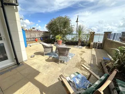 San Juan Court, Eastbourne, BN23