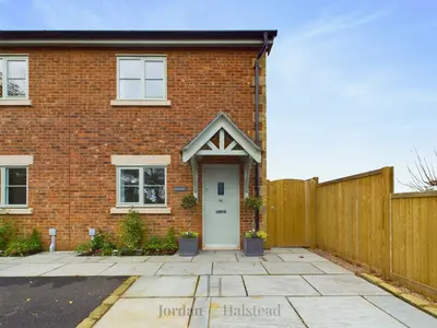 Blakemere Lane, Norley, Frodsham, Cheshire, WA6 6NR