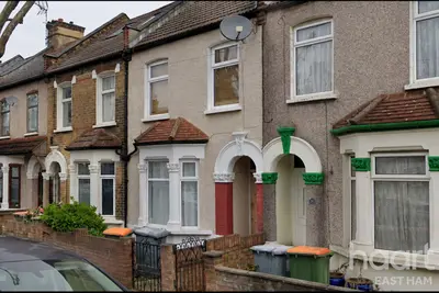 Benson Avenue, E6