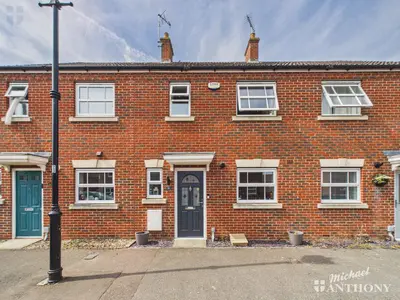 Arncott Way, Fairford Leys, Aylesbury, HP19 7AW