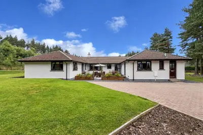 Tomatin, Inverness, Highland, IV13