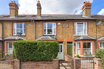 Harvest Road, Englefield Green, TW20