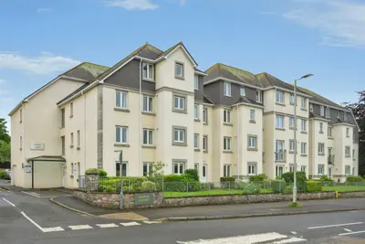 Horn Cross Road, Plymouth, PL9