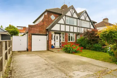 Loretto Drive, Wirral