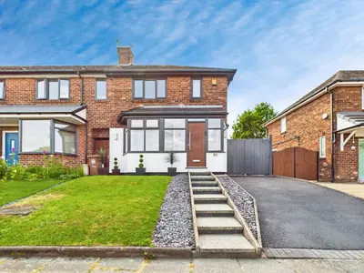 Hawes Avenue, Carr Mill, WA11