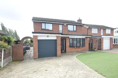 Springside Road, Bury, BL9 5JF