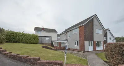 Radyr Avenue, Mayals, SA3