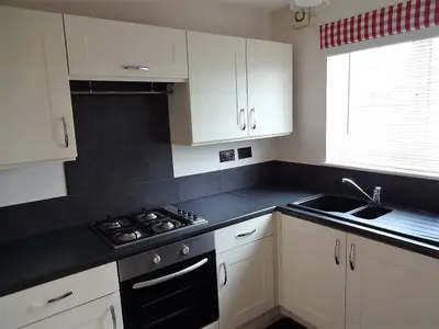 Dove Side Drive, Darfield, S73