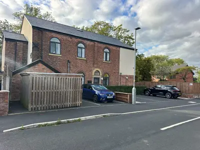 Sunningdale Road, Denton, Manchester, M34 7GP