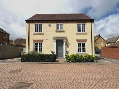 Bunting Drive, Leighton Buzzard, LU7 4AU