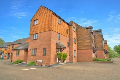Ropley Way, Milton Keynes, MK10