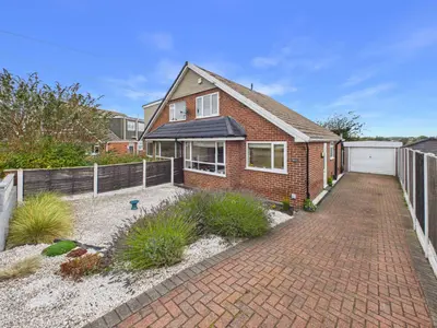 Woollin Crescent, Tingley, WF3