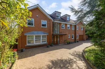 Valencia Road, Stanmore, HA7