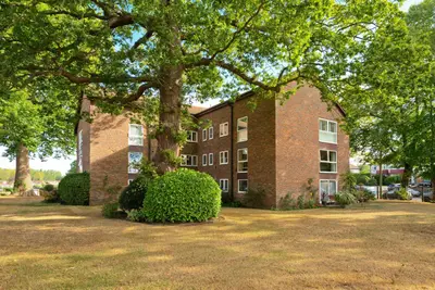 Hillrise, Walton-On-Thames, Surrey, KT12 2PE